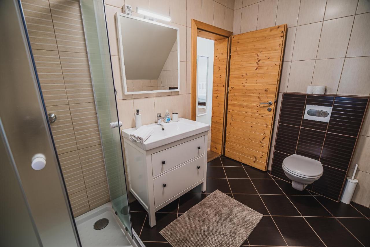 Farm Stay Zurej Sentjur Bagian luar foto