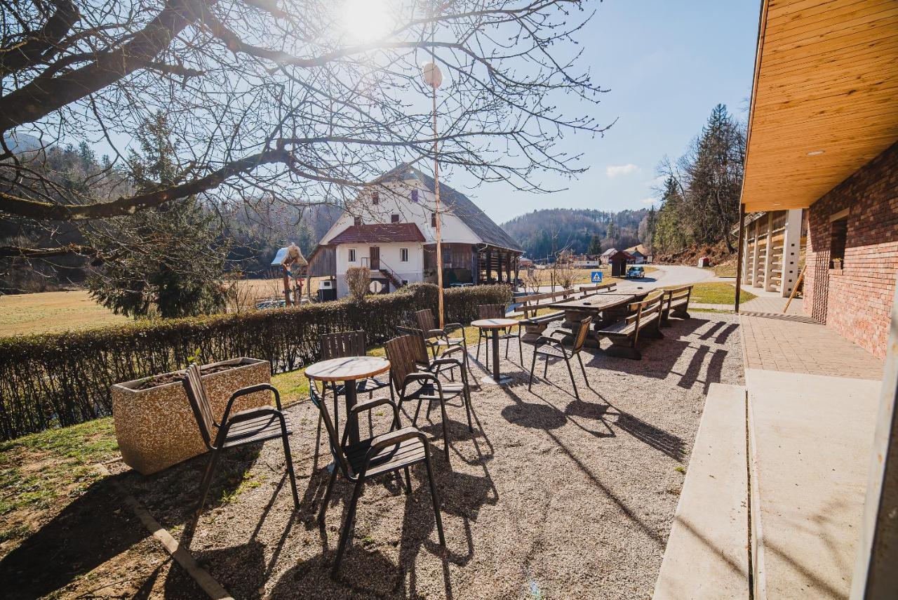 Farm Stay Zurej Sentjur Bagian luar foto