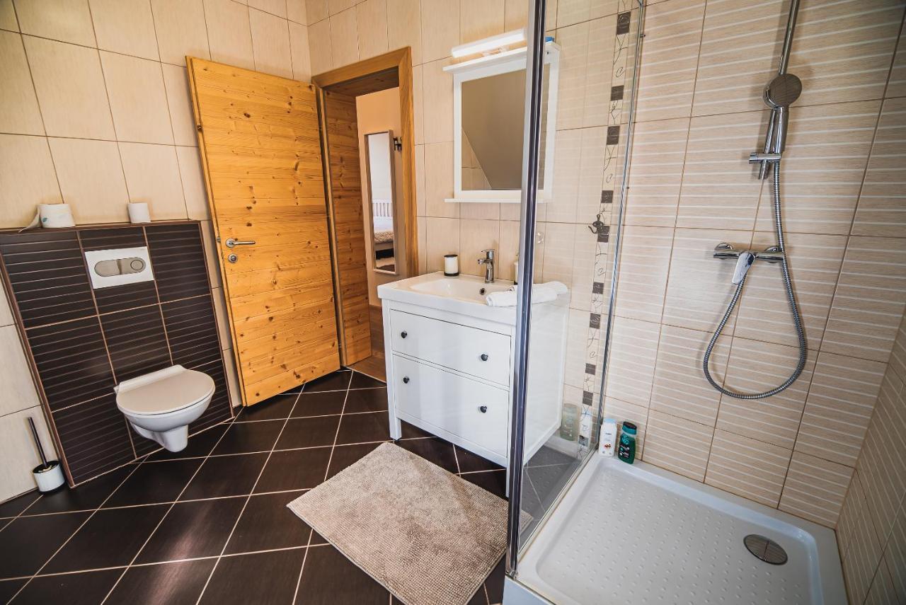 Farm Stay Zurej Sentjur Bagian luar foto